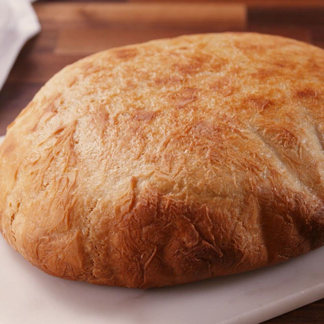 This Three-Step Slow Cooker Bread Is The Easiest Thing You'll Ever Make