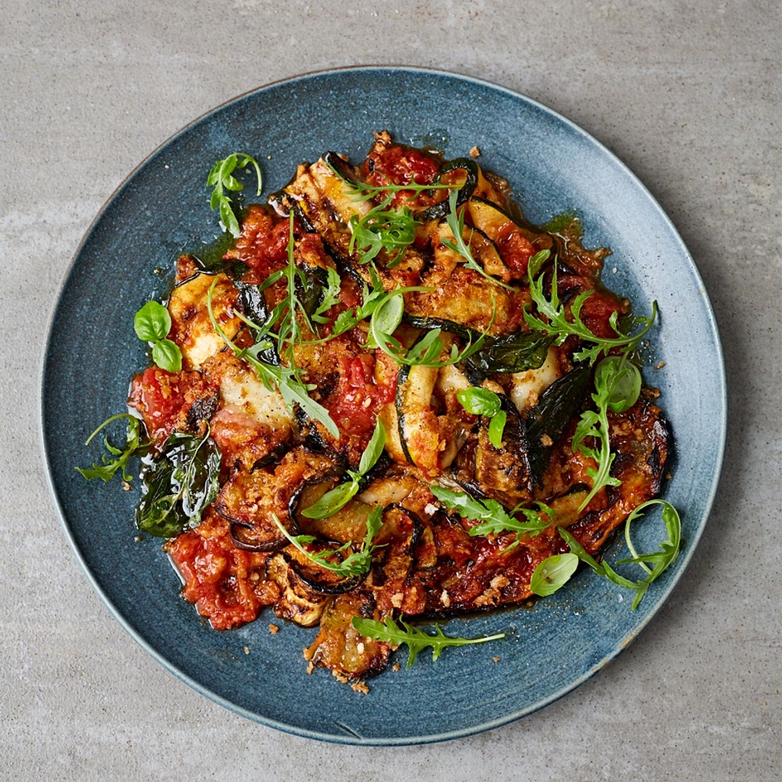 Aubergine parmigiana with crispy breadcrumbs