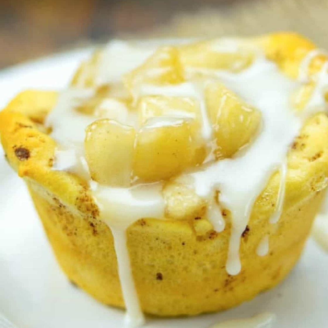 Cinnamon Roll Apple Pie Bites