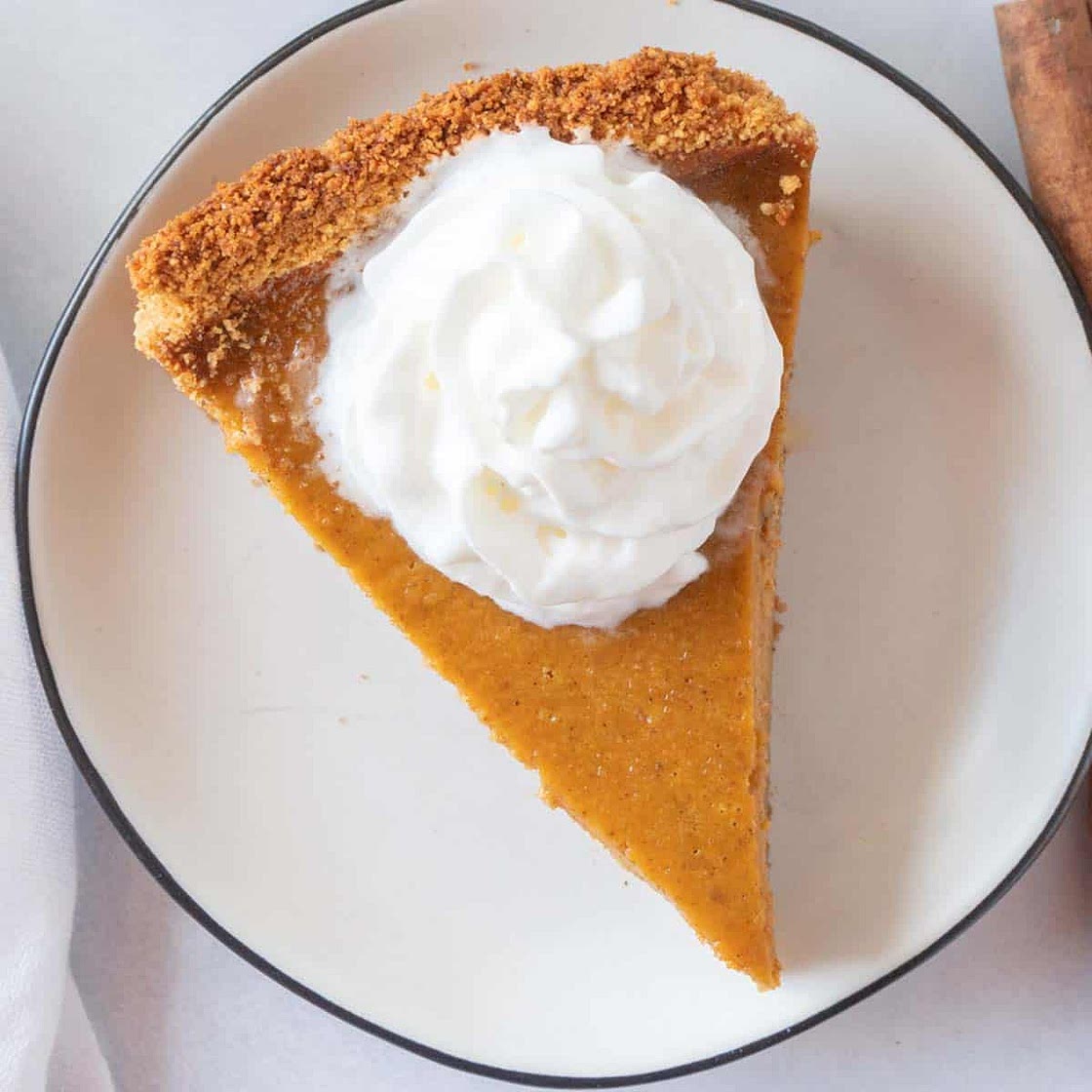 Pumpkin Pie with Graham Cracker Crust