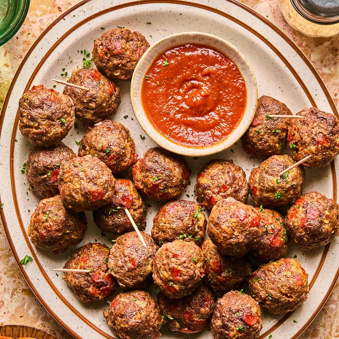 How to Make Homemade Pizza Meatballs