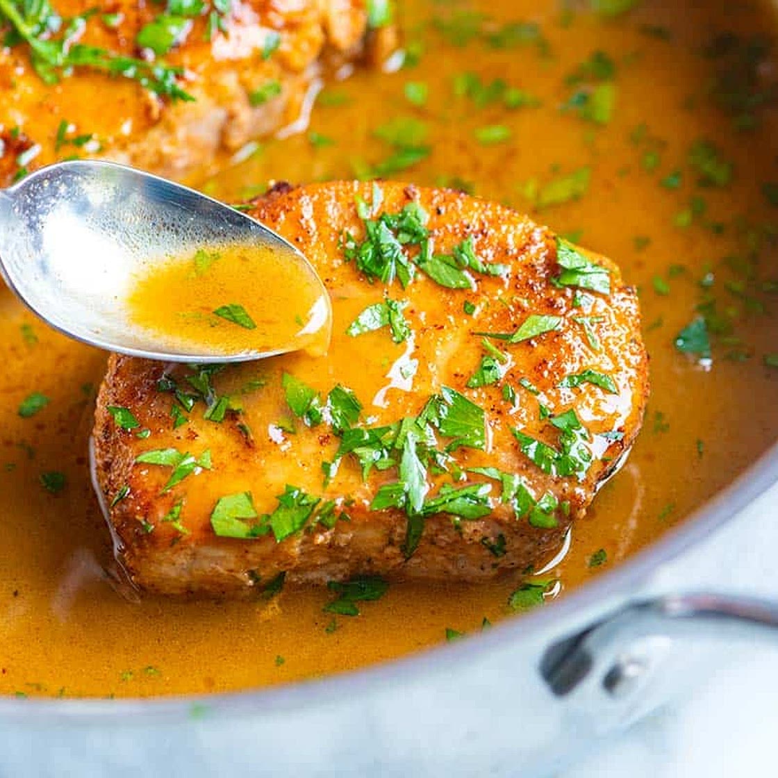 The Best Juicy Skillet Pork Chops
