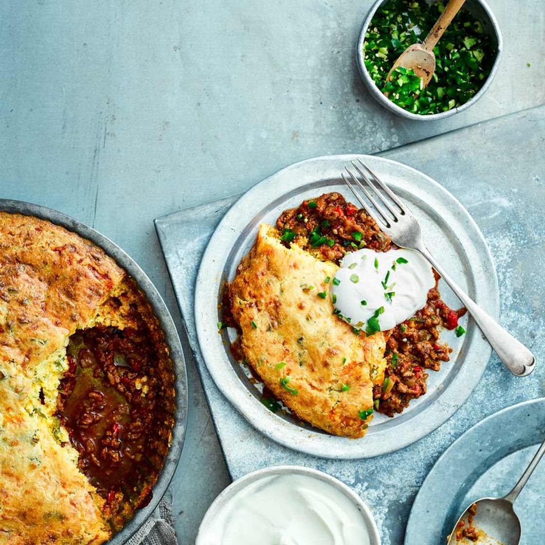 Chilli cornbread pie