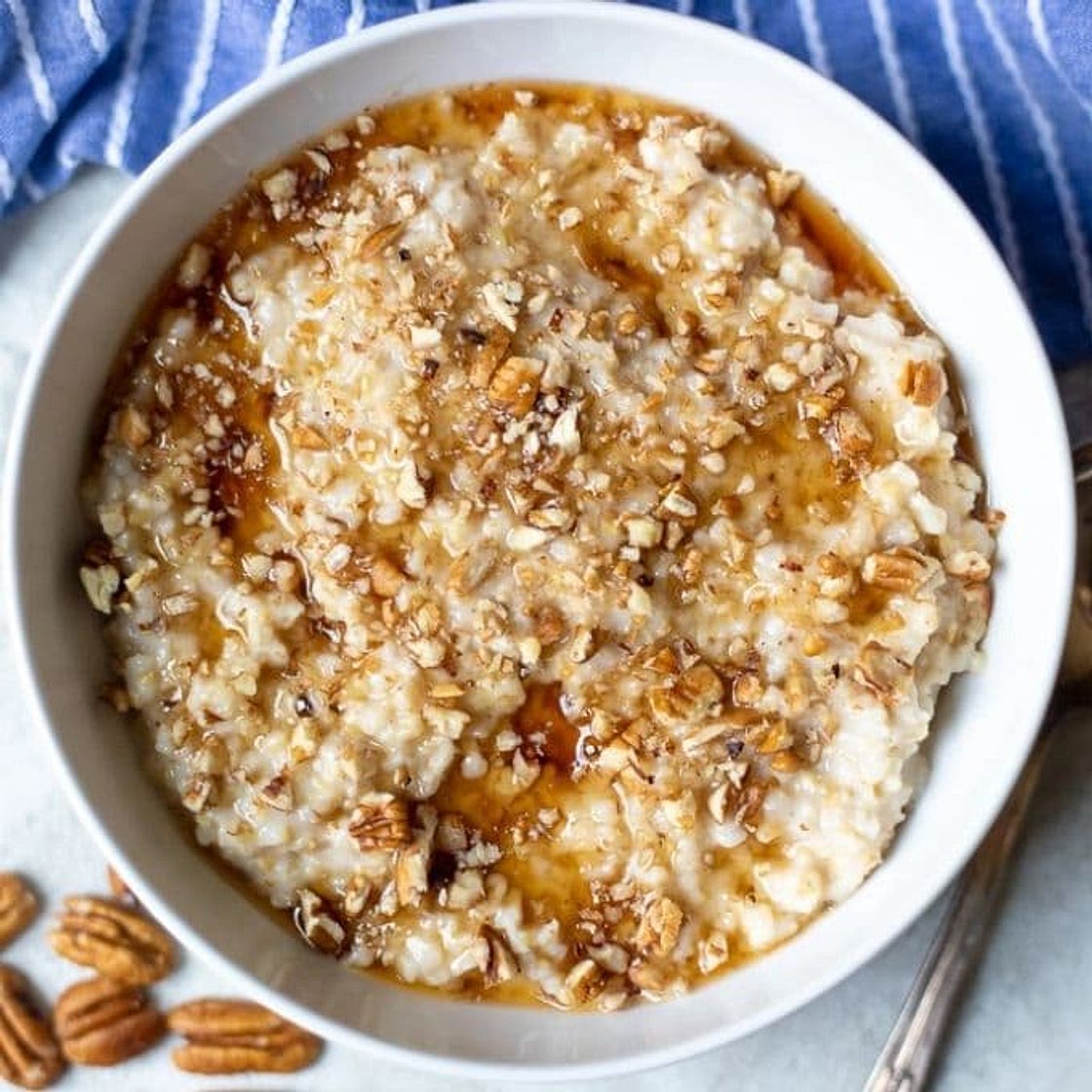 Slow Cooker Maple Brown Sugar Oatmeal