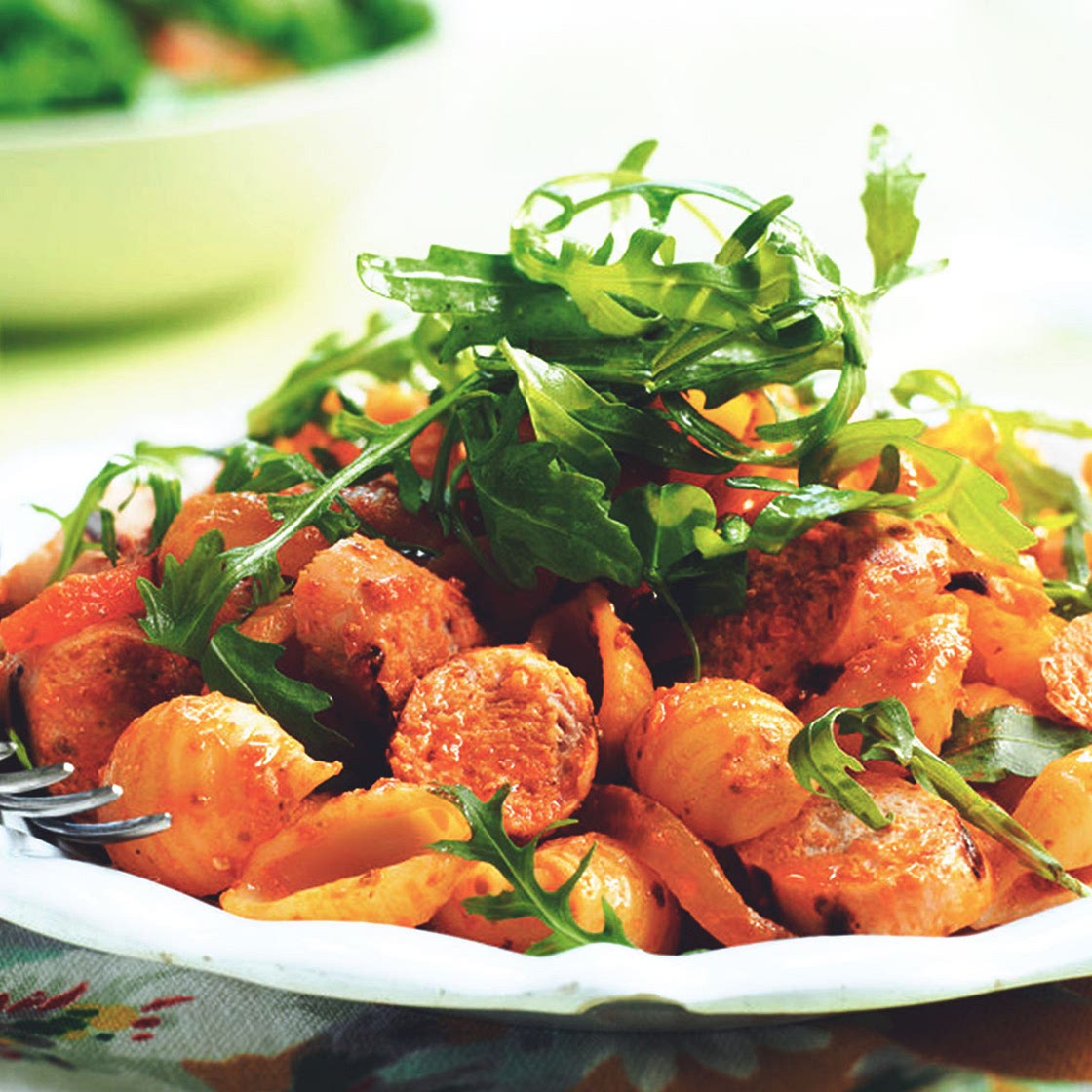 Quorn Sausage, Rocket & Roasted Pepper Pasta Salad