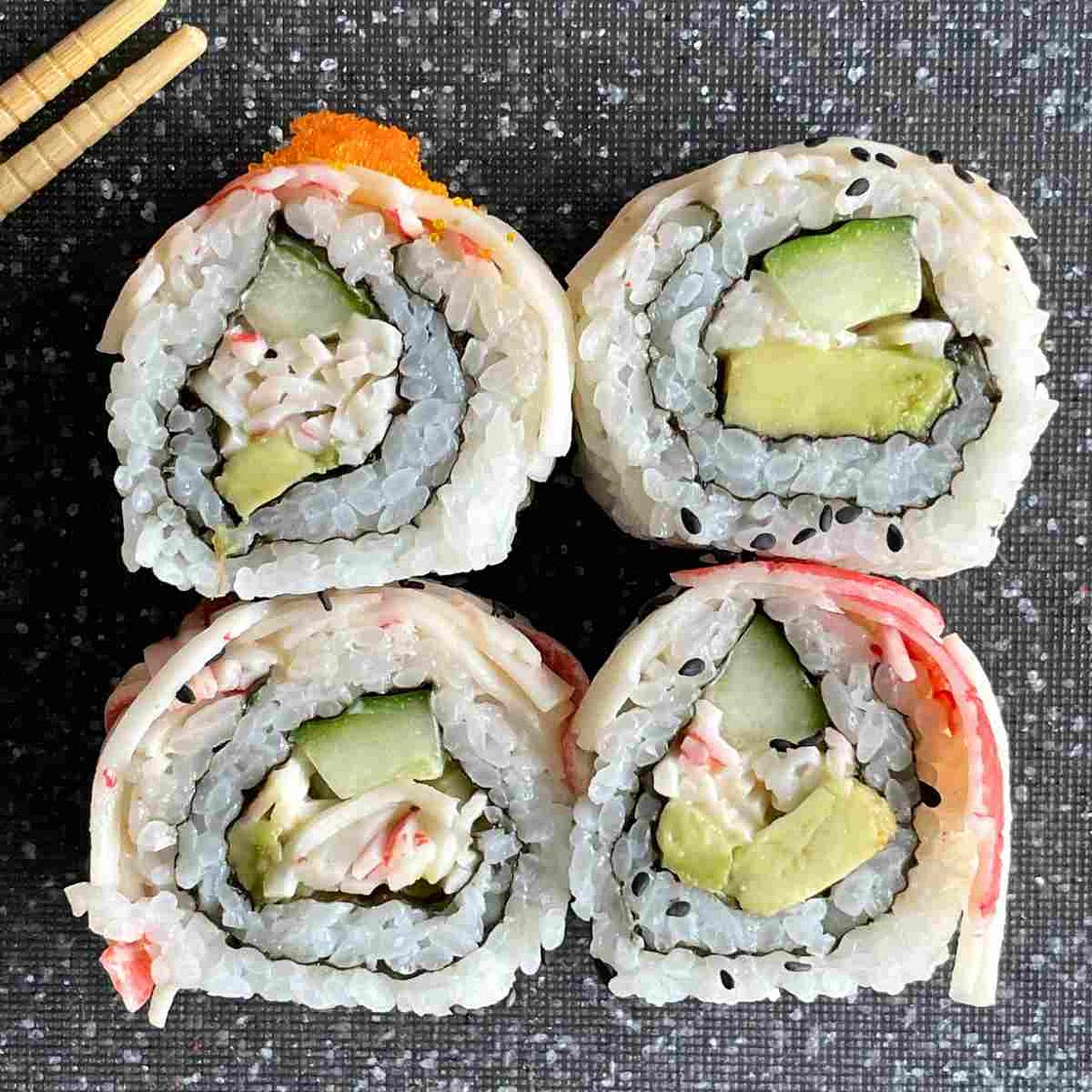 Spicy Crab Roll (Kani Maki) Sushi