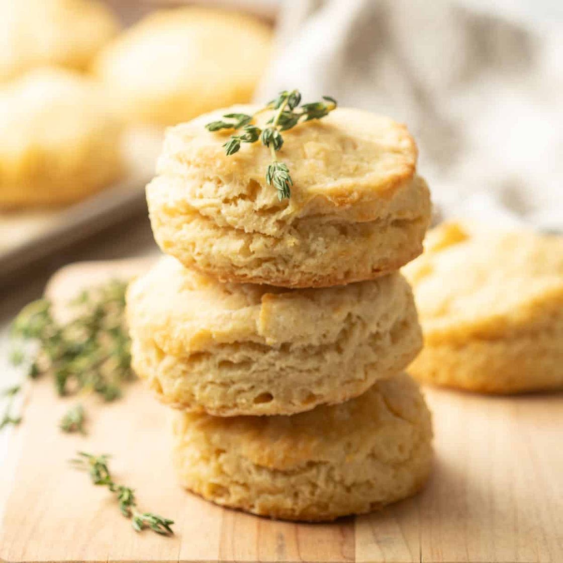 Fluffy Vegan Buttermilk Biscuits