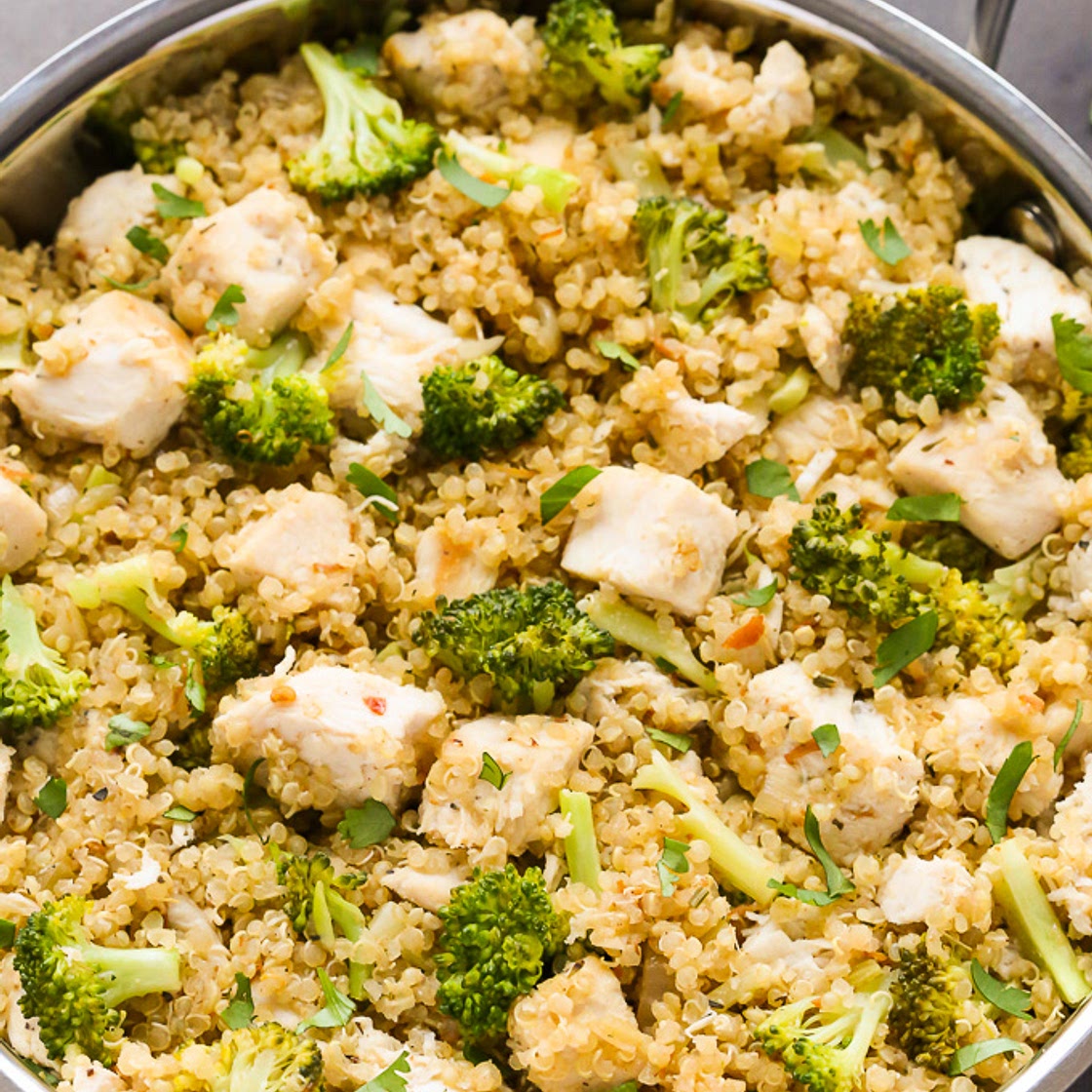 Chicken Broccoli Quinoa (Healthy One-Pan Recipe!)