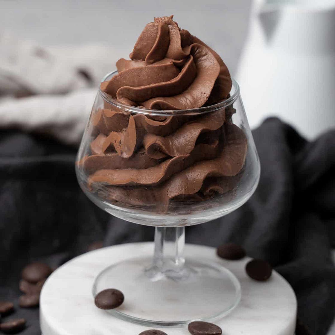 Whipped Chocolate Ganache Frosting