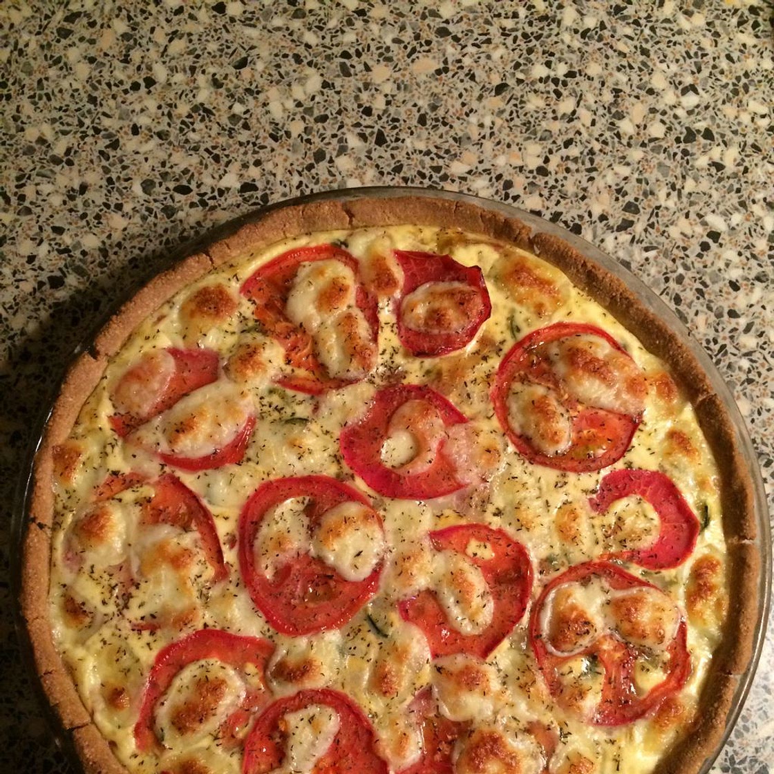 Tarte (sans gluten) aux légumes, lardons et mozzarella