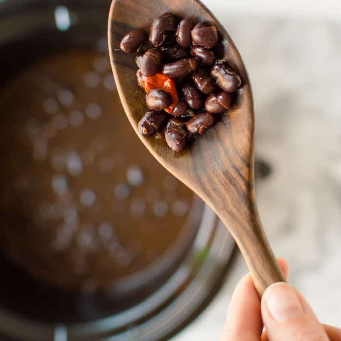 The BEST Slow Cooker Black Beans