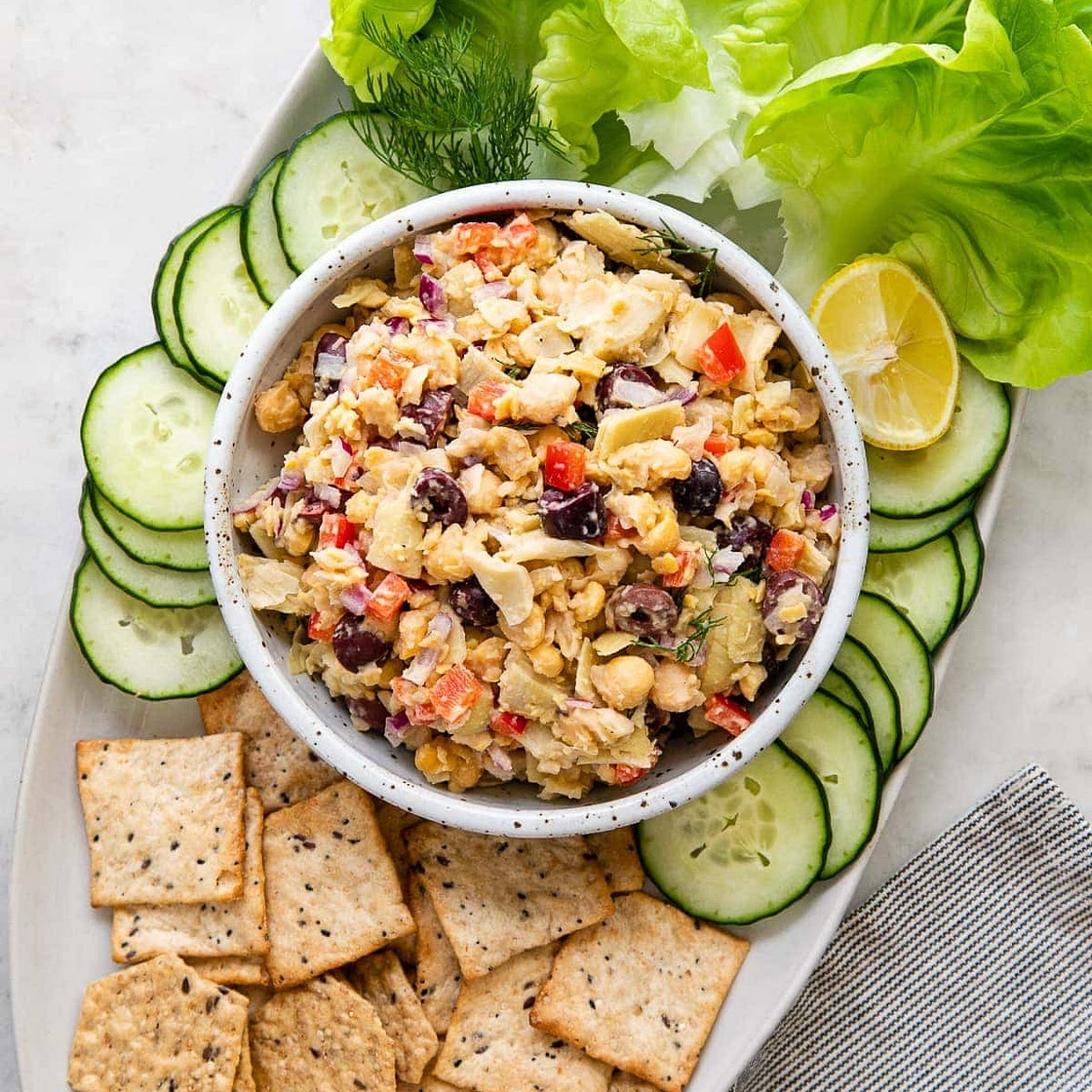 MEDITERRANEAN SMASHED CHICKPEA SALAD