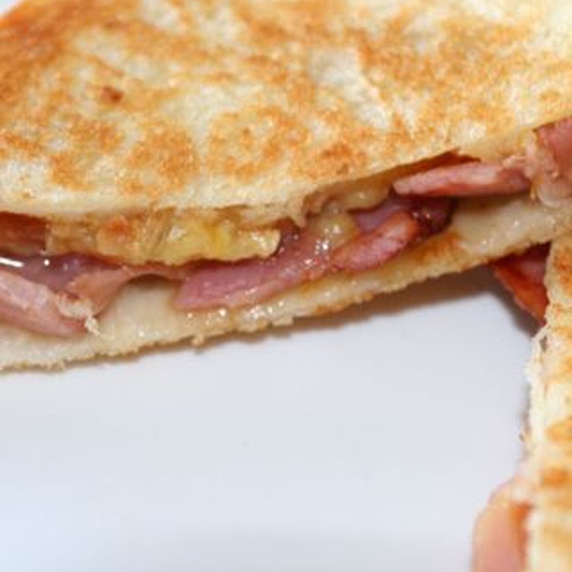 Elvis' Fried Peanut Butter and Banana Sandwich with Bacon