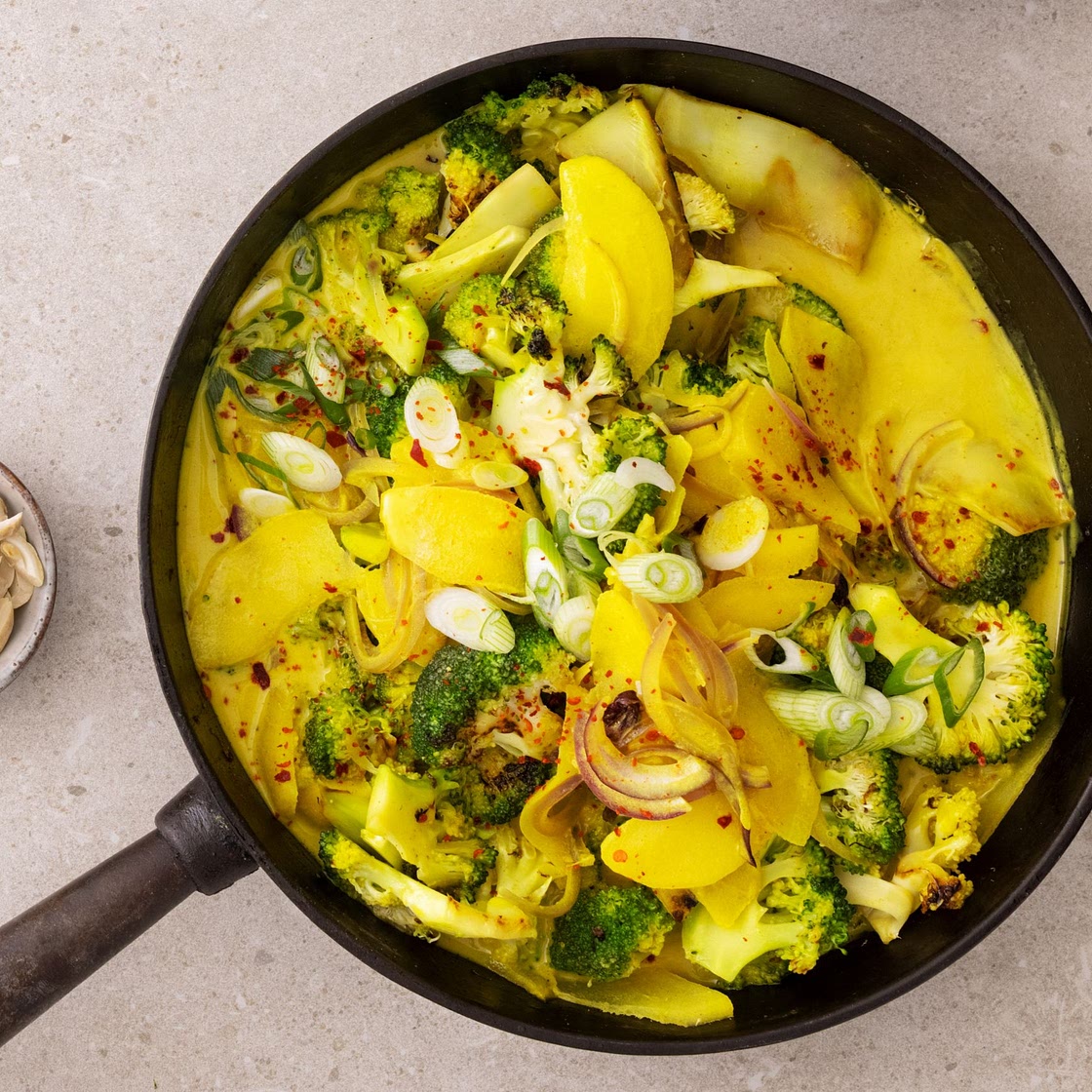 Brokkoli-Cashew-Curry mit Kokosmilch