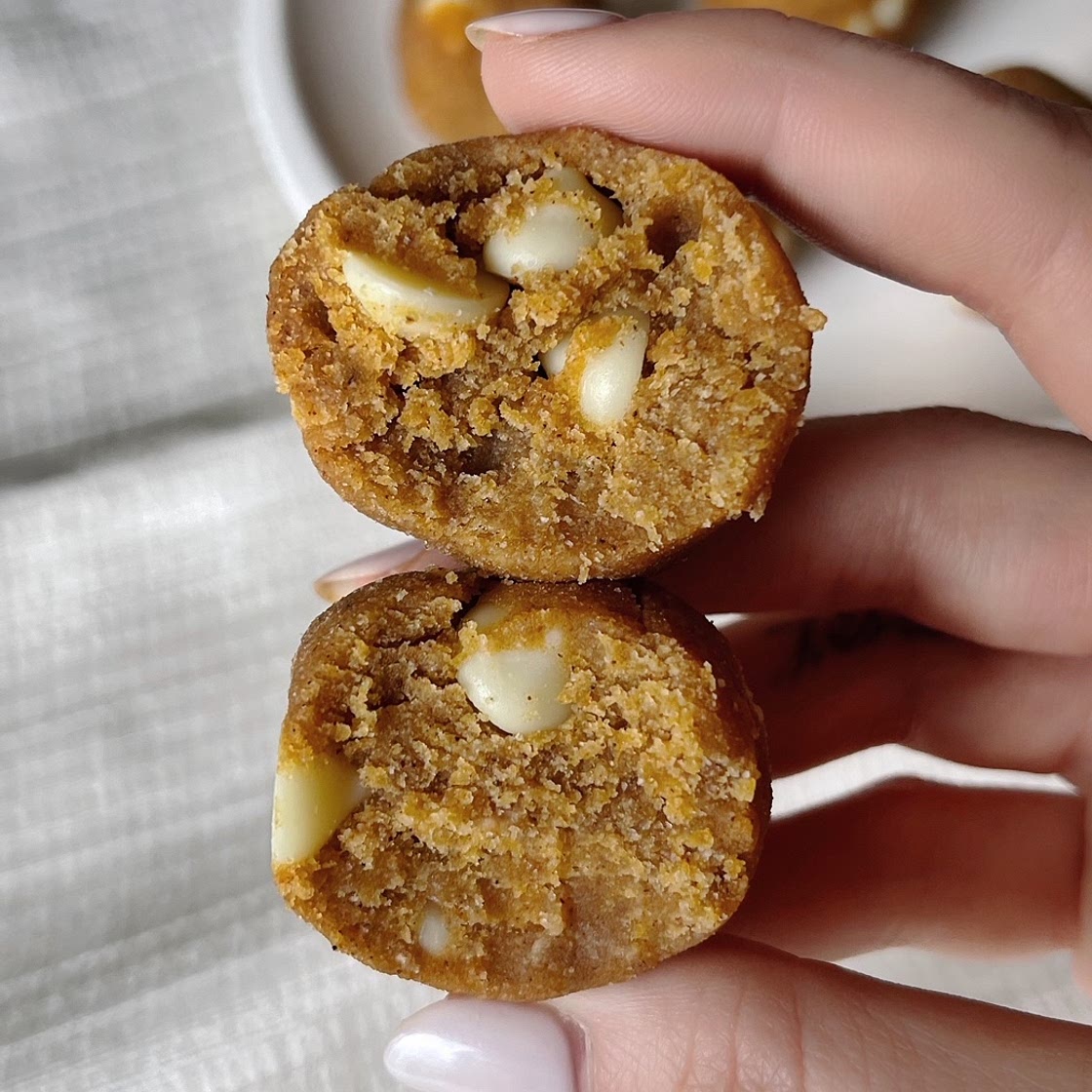 No-Bake Pumpkin Spice Cookie Dough Balls
