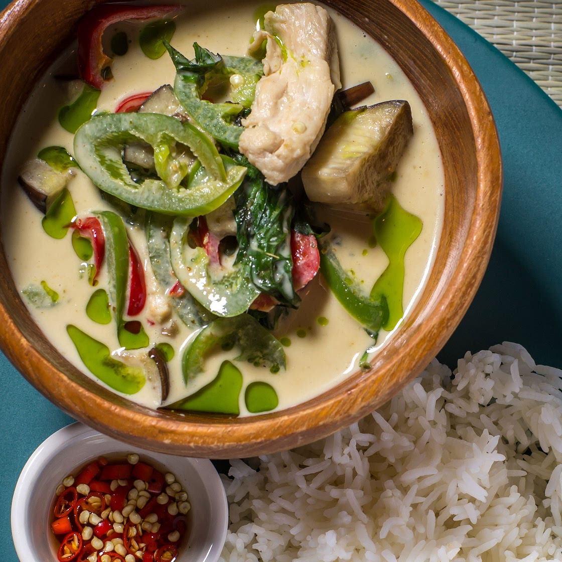 Ultimate Thai Green Curry (Gaeng Khiaw Wan Gai)