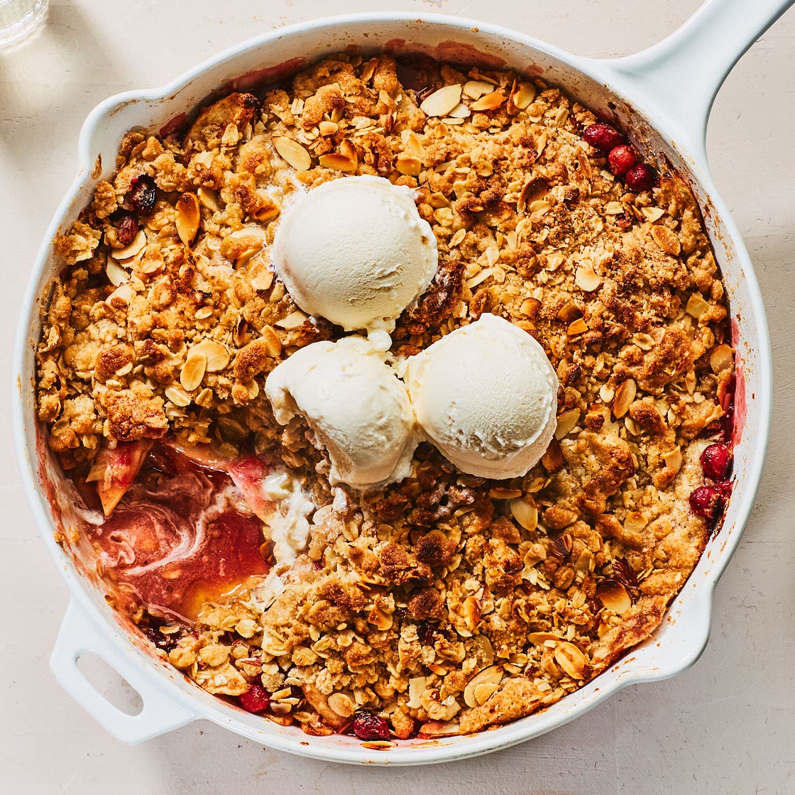 Apple-Cranberry Crisp with Oatmeal-Cookie Crumble