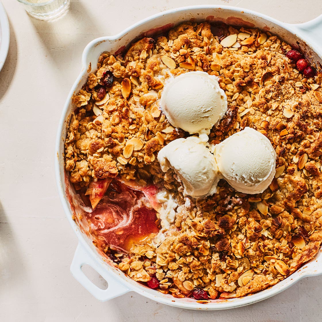 Apple-Cranberry Crisp with Oatmeal-Cookie Crumble