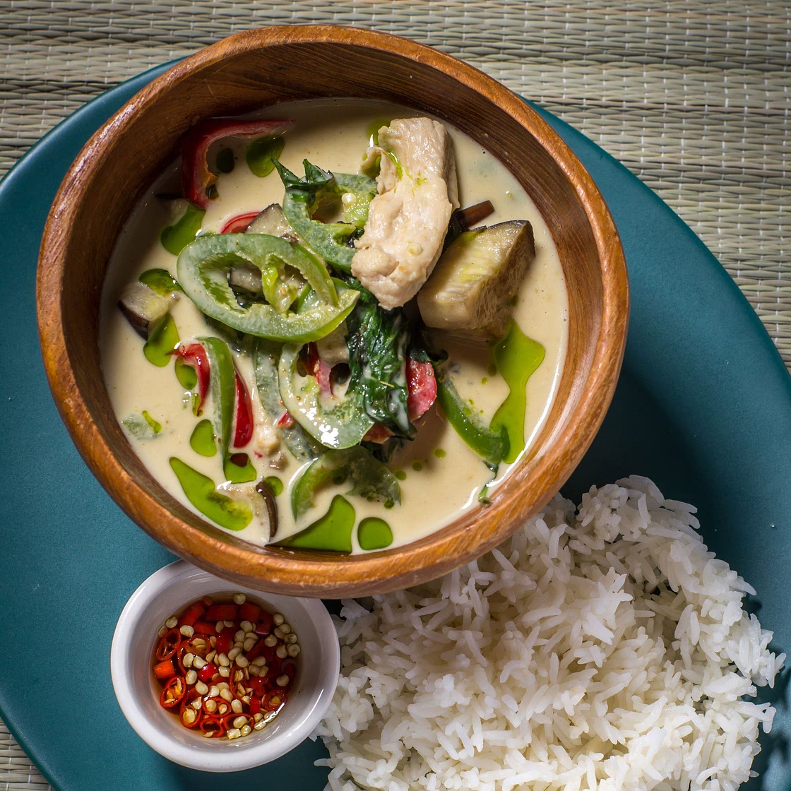 Ultimate Thai Green Curry (Gaeng Khiaw Wan Gai)