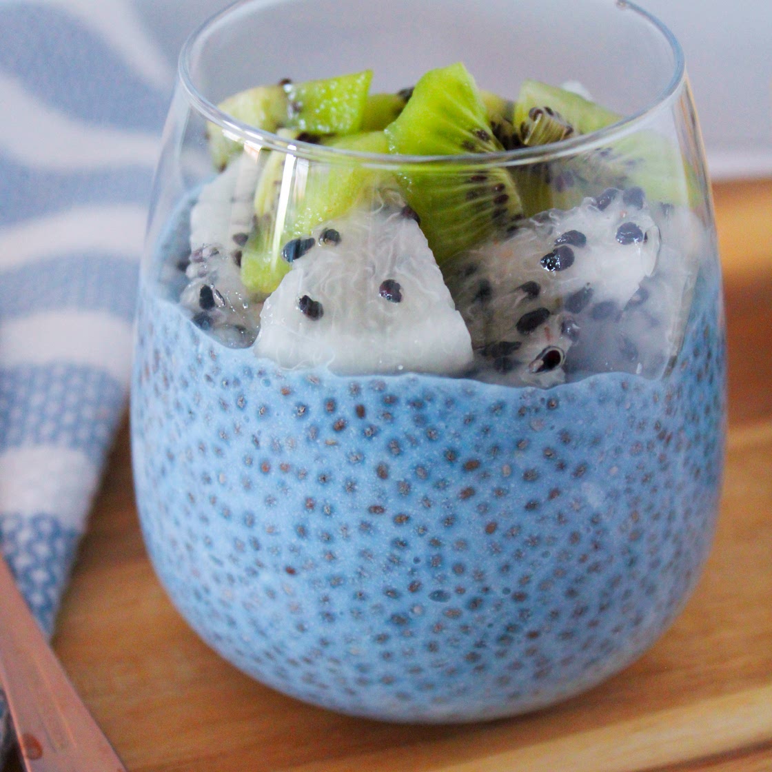 Blue Spirulina Chia Pudding (Vegan)