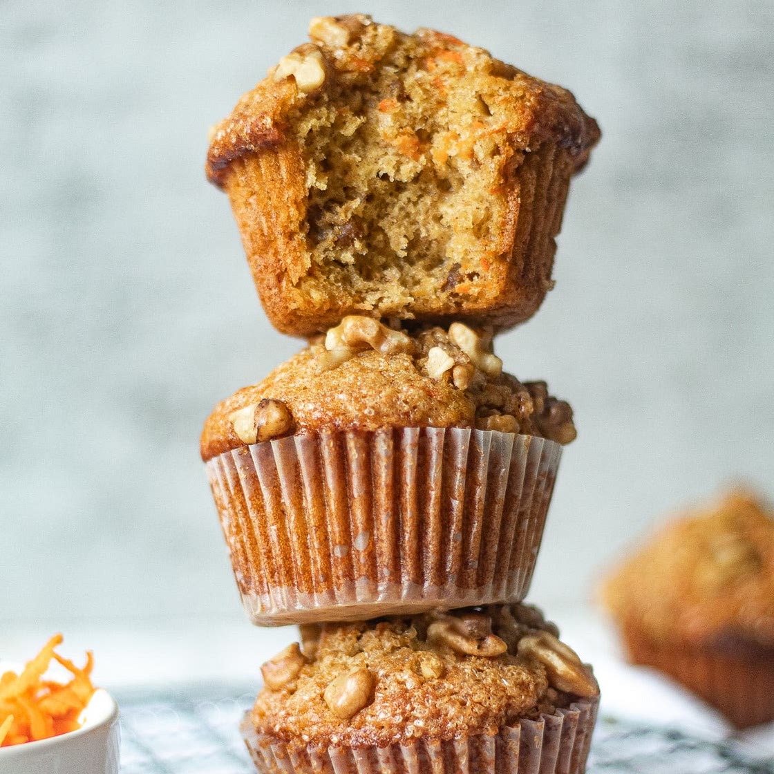 Banana Carrot Muffins with Yogurt - Easy Recipe