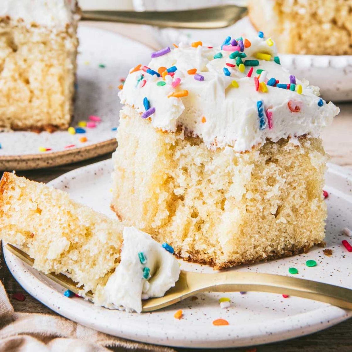 One-Bowl Vanilla Buttermilk Cake