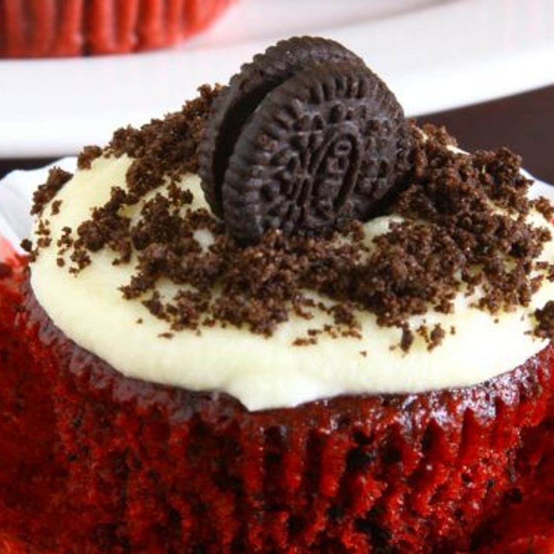 Eggless Red Velvet Cupcakes (One Bowl)