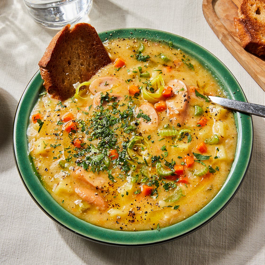 Classic German potato soup (Oma’s Kartoffelsuppe)