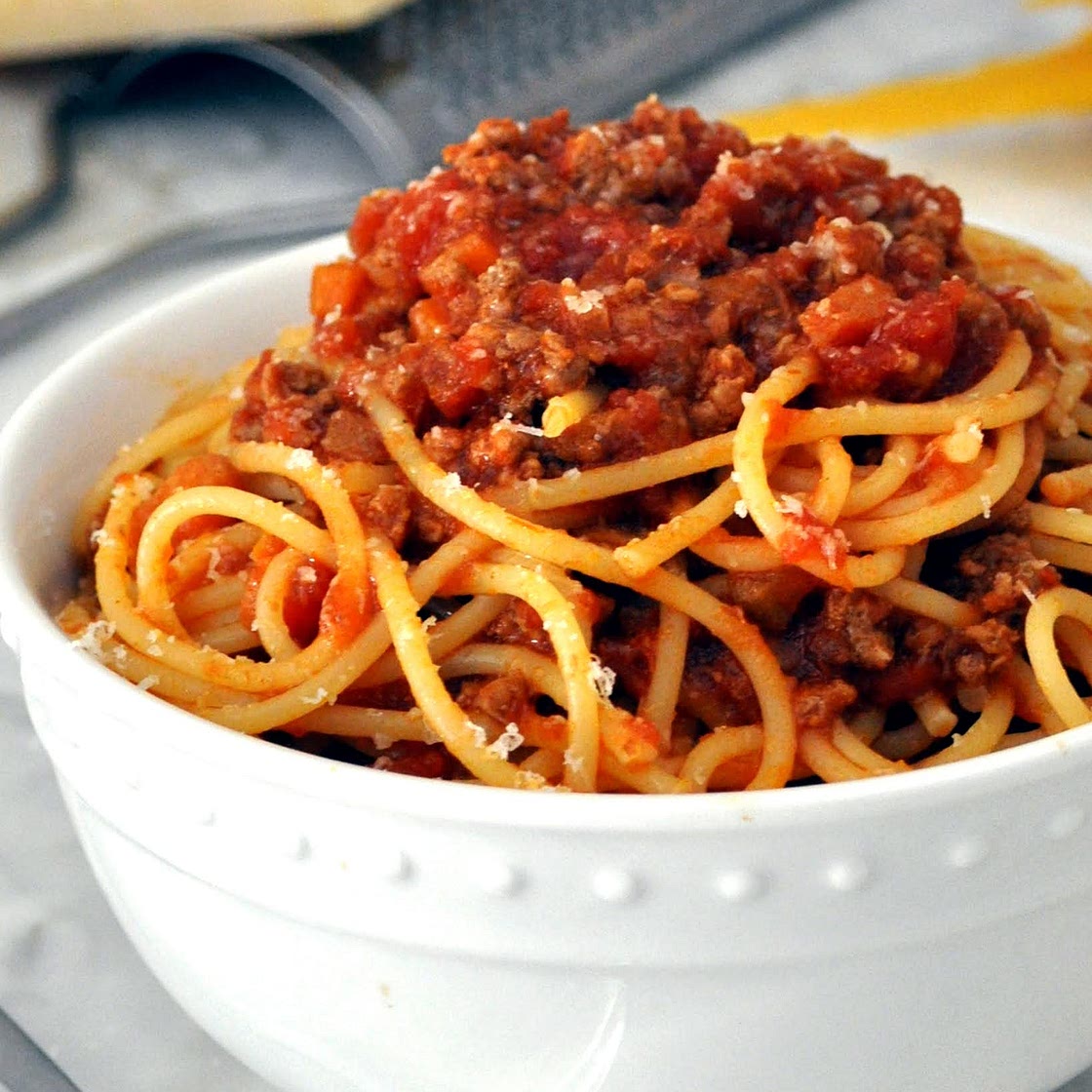 Traditional Italian Bolognese Sauce - Ragu' alla Bolognese