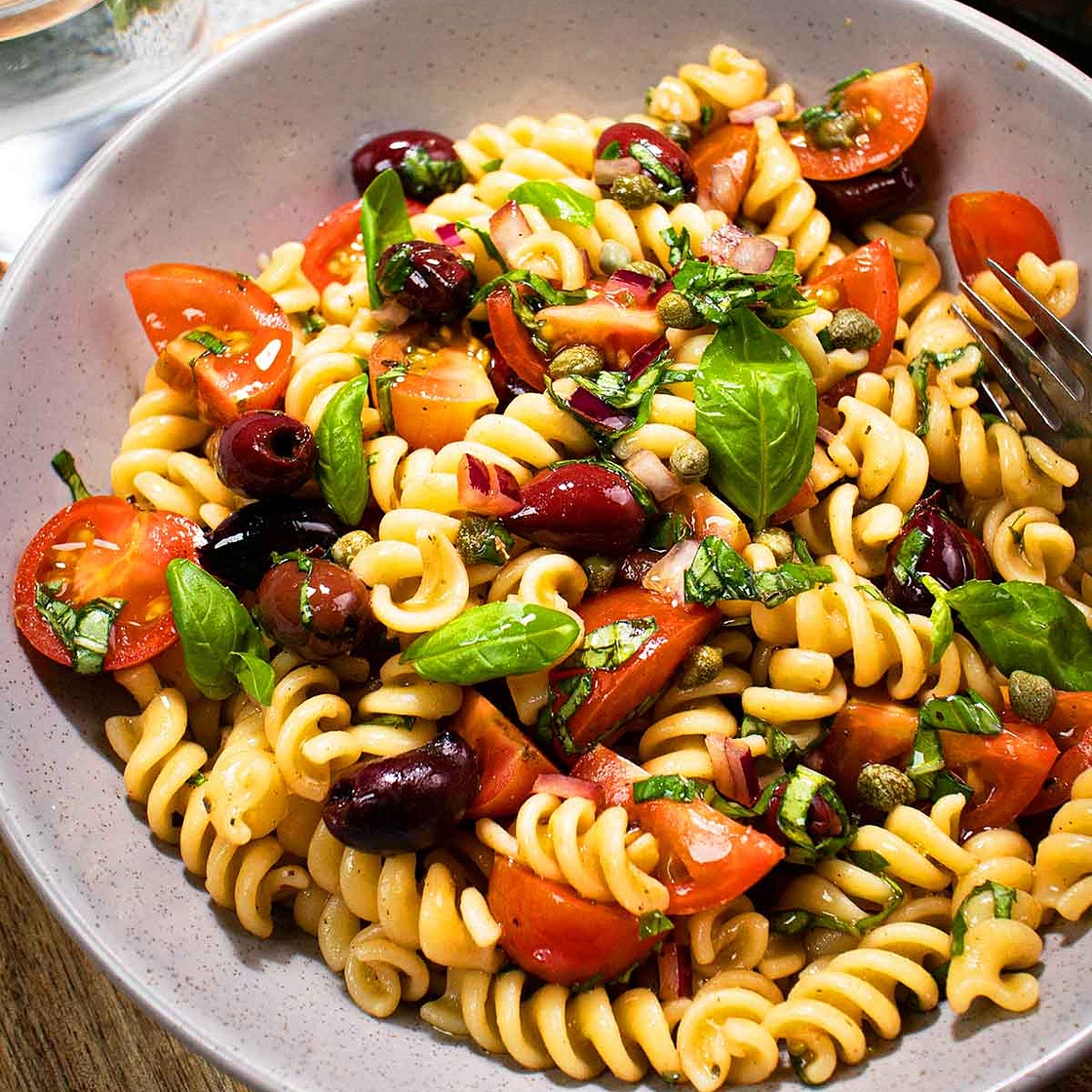Zesty Italian Pasta Salad with Italian Dressing