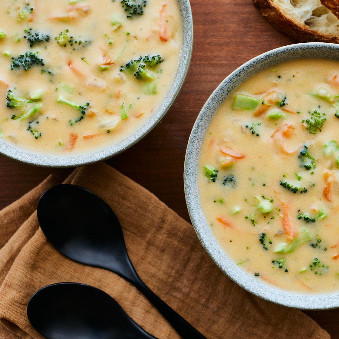 Crème de brocoli au fromage cheddar