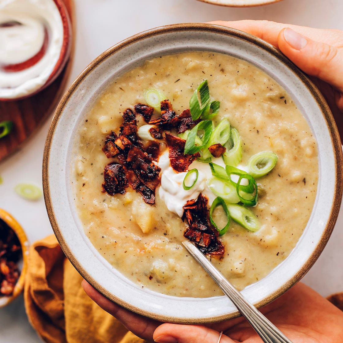 Creamy Vegan Potato Leek Soup