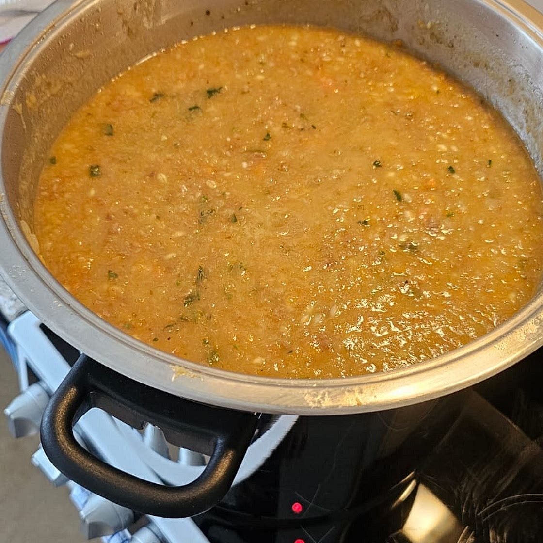 Maré's hearty beef & vegetable soup