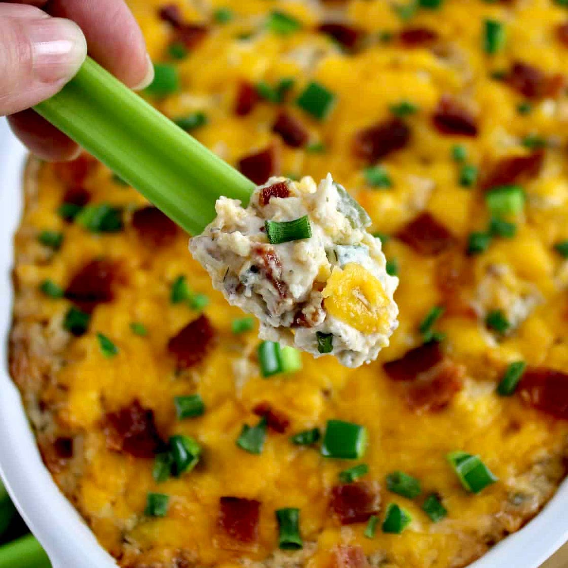 Jalapeño Popper Chicken Dip