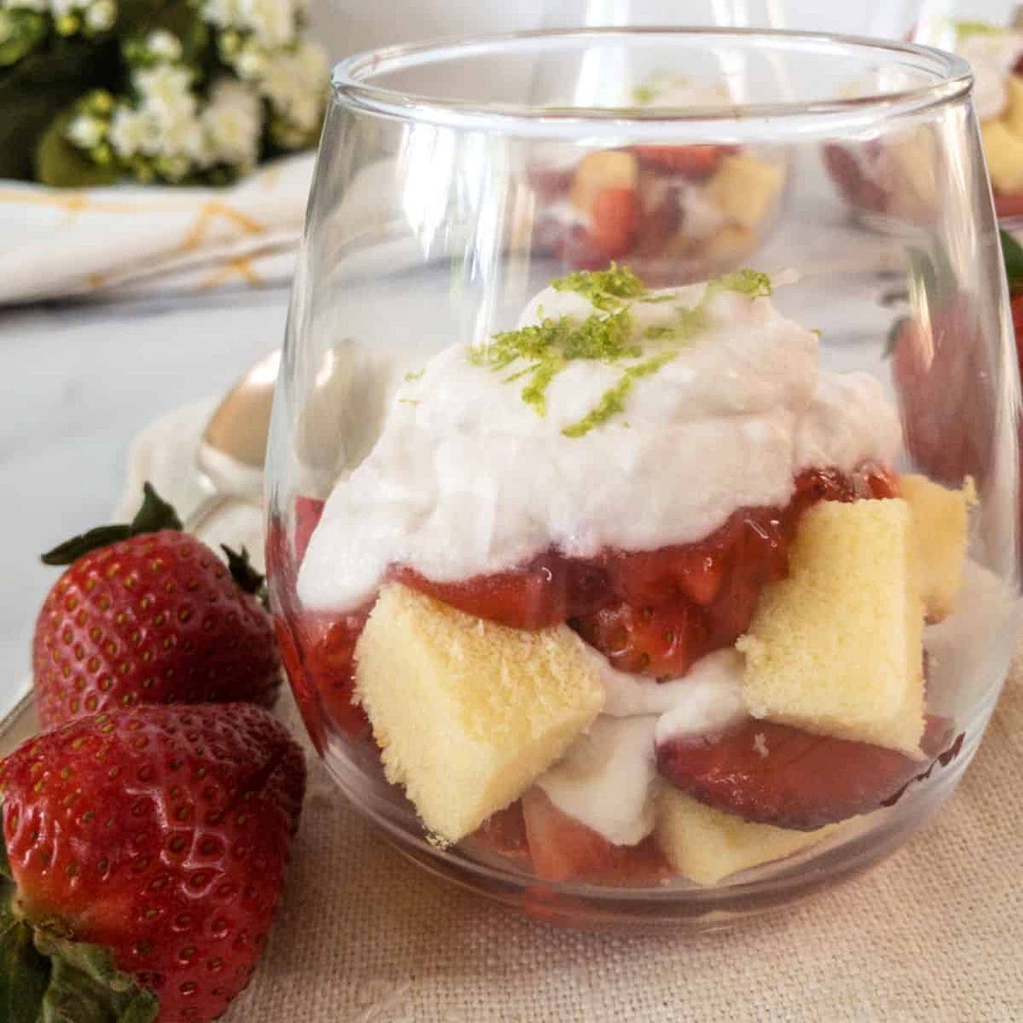 No-Bake Strawberry Shortcakes