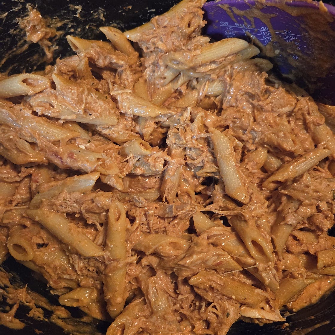 Crockpot Creamy Chicken Pasta