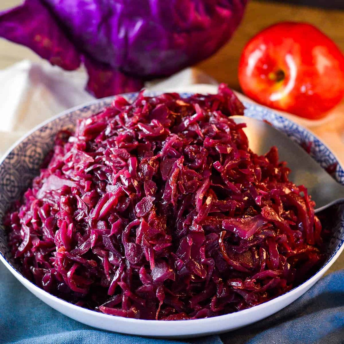 Sweet & Simple Braised Red Cabbage (Dutch Oven)