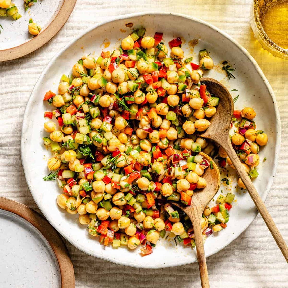 Rainbow Chickpea Salad