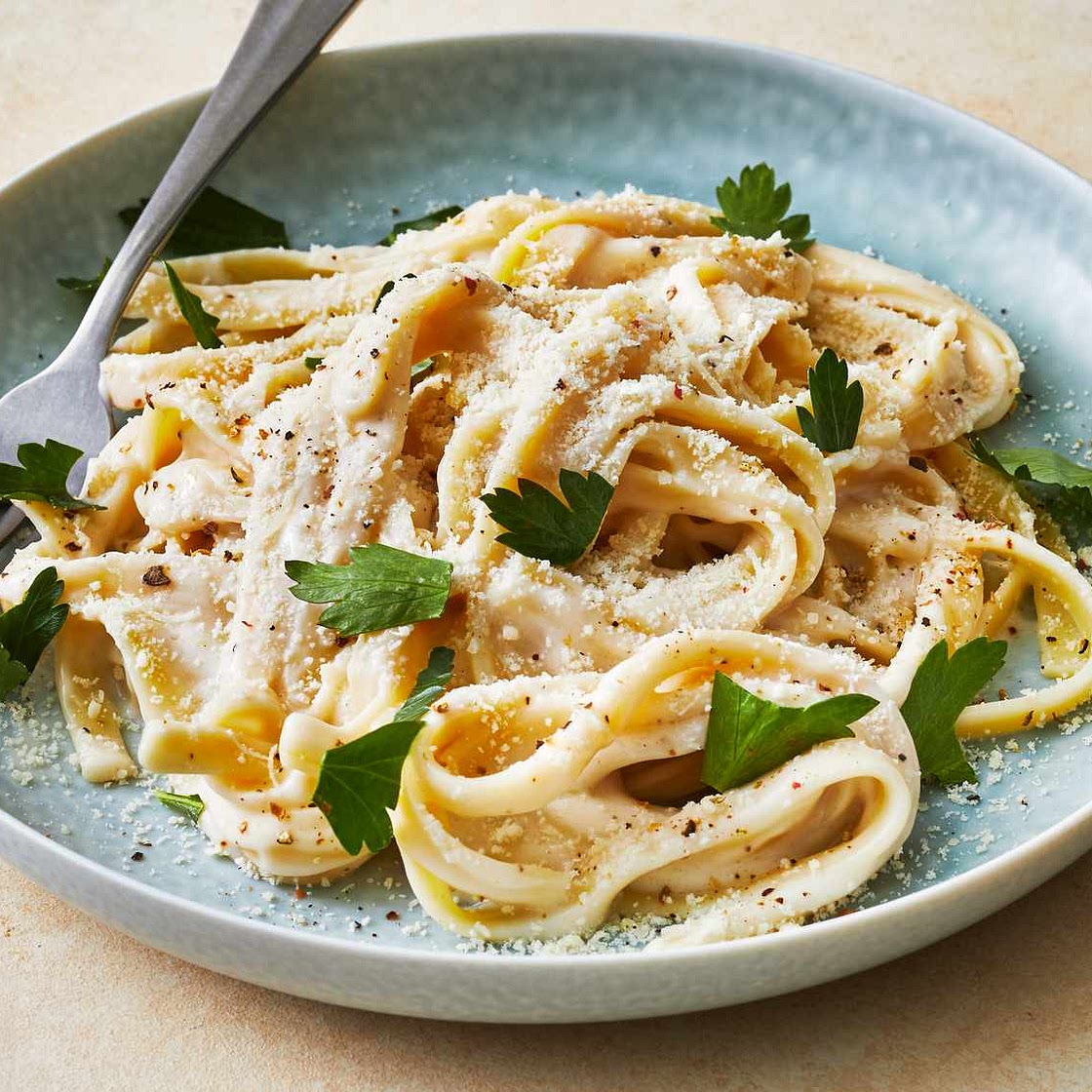 Quick and Easy Alfredo Sauce