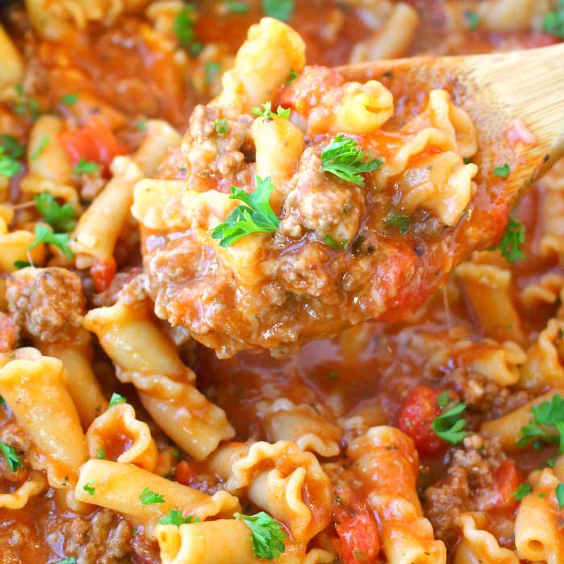 One Pot Cheesy Italian Goulash