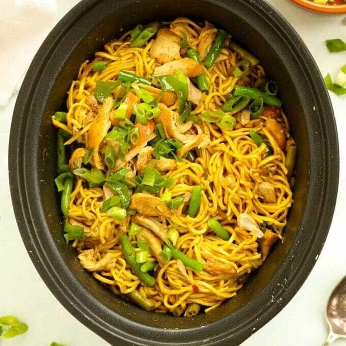 Slow Cooker Chicken Noodles {with Curry Sauce}