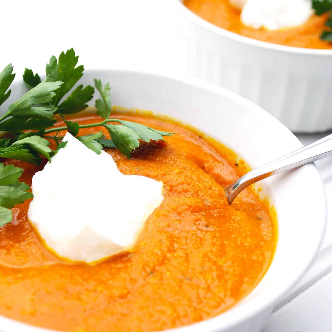 Low-FODMAP Anti-Bloat and Anti-Inflammatory Healing Carrot Turmeric Ginger Soup