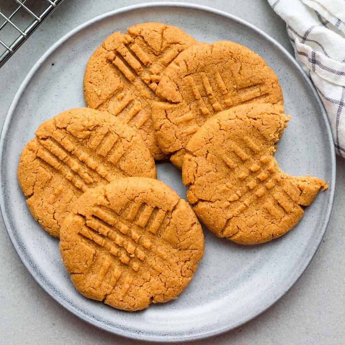 3 Ingredient Peanut Butter Cookies