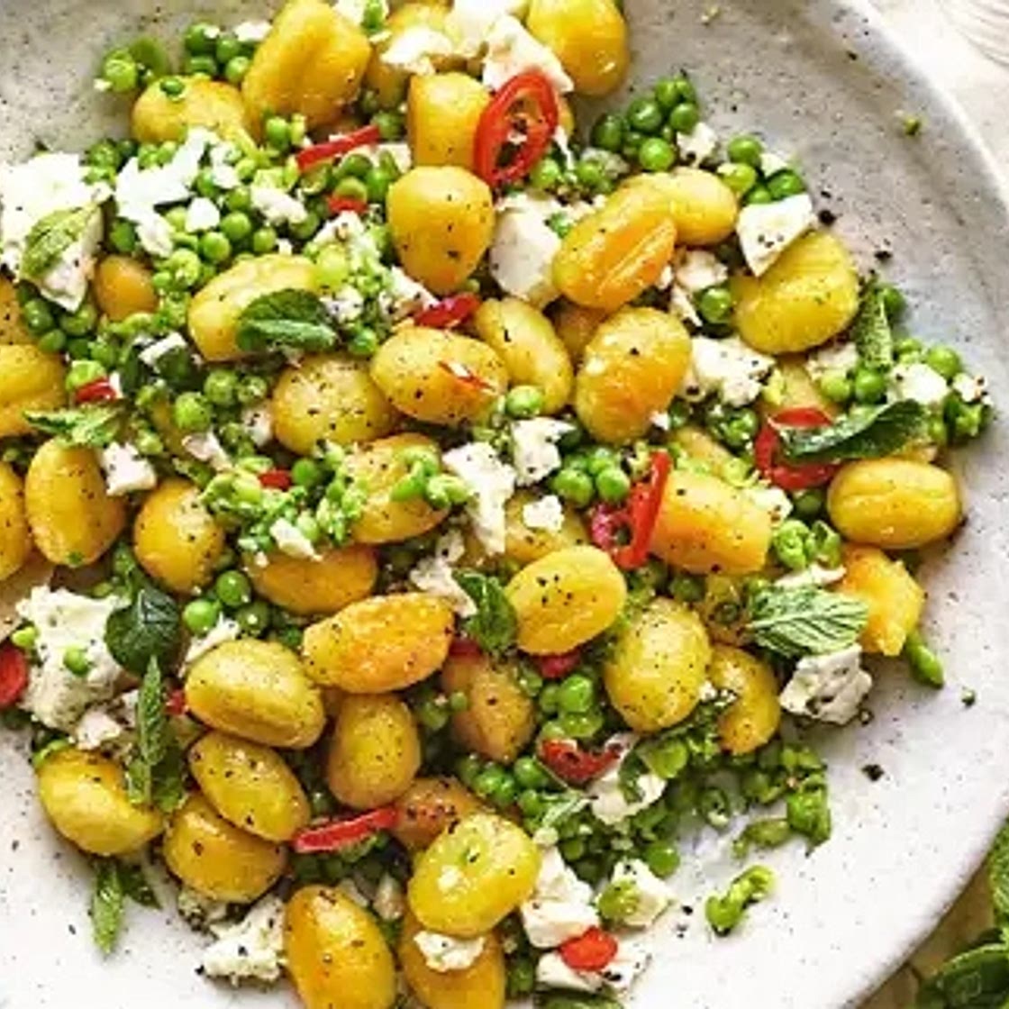 Fried gnocchi with peas, mint, feta & chilli