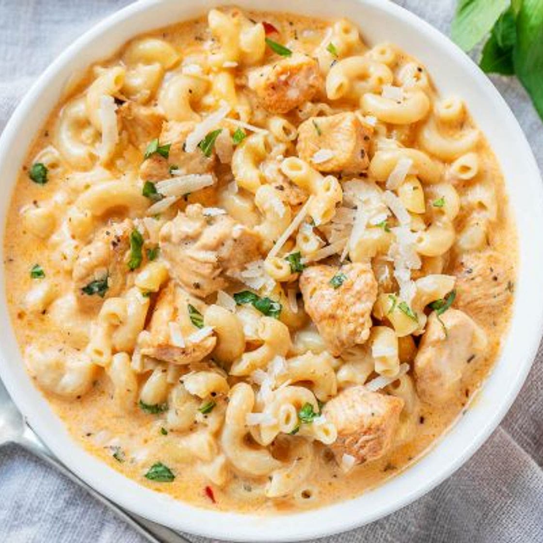 Instant Pot Creamy Garlic Parmesan Chicken Pasta