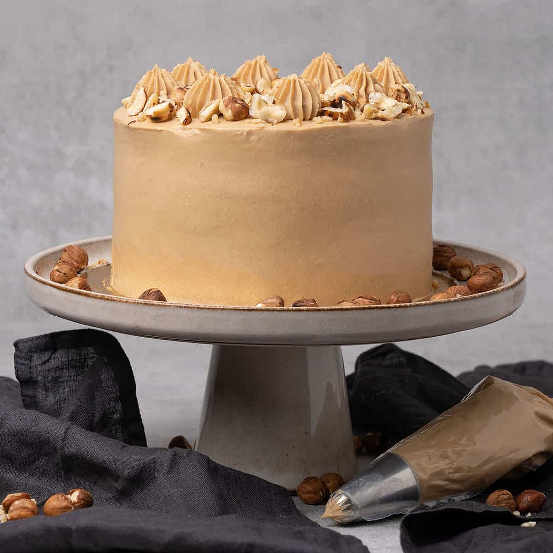 Hazelnut Cake (VIDEO)