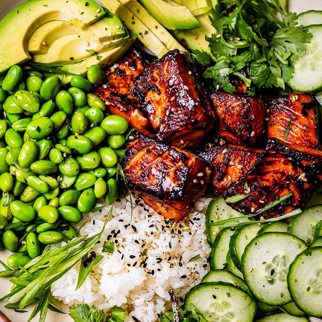 Honey Sriracha Salmon Bowls Recipe