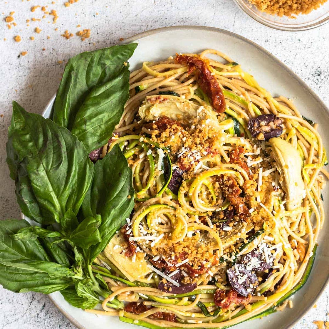 Mediterranean Zucchini Spaghetti