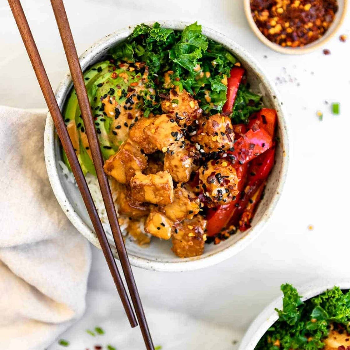 Crispy Baked Peanut Tofu Bowl