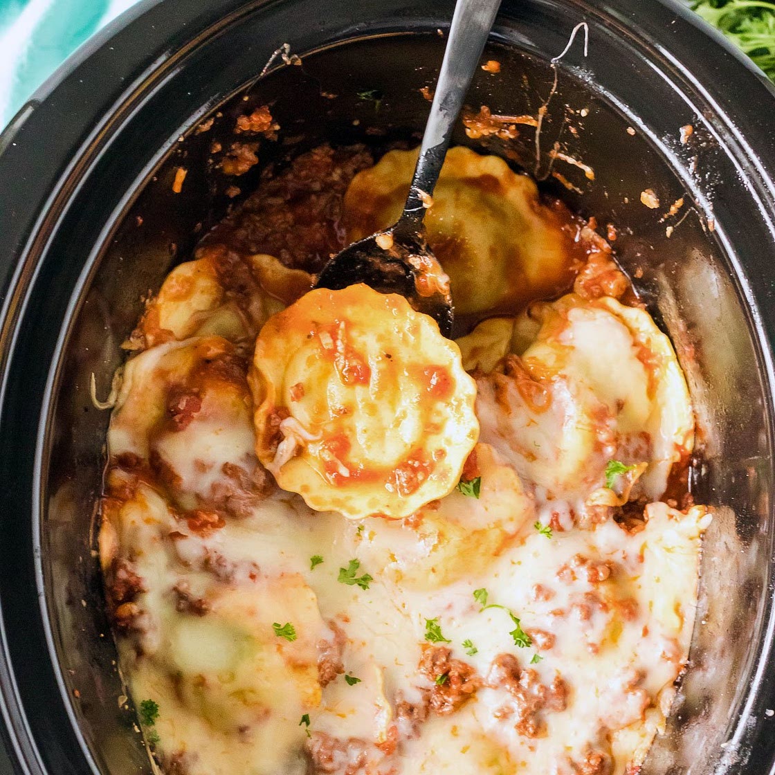 Easy Slow Cooker Ravioli Lasagna